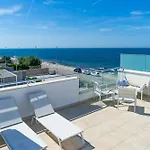 Blue Seaview Daire