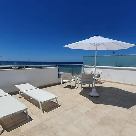 Blue Seaview Apartament *